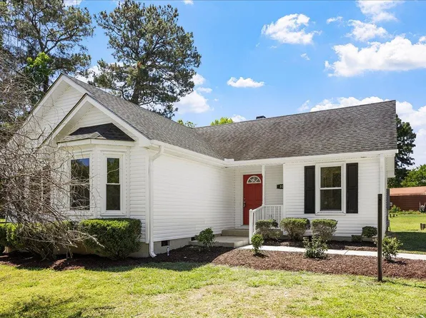 31 Fieldview Ct, Angier, NC 27501