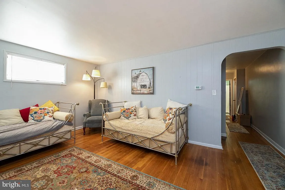 2 bed, 1.0 bath, 1170 sqft, $1,550 — Photo 4