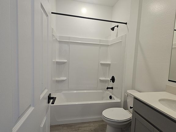 5th image of 37697 N COWBOY Lane