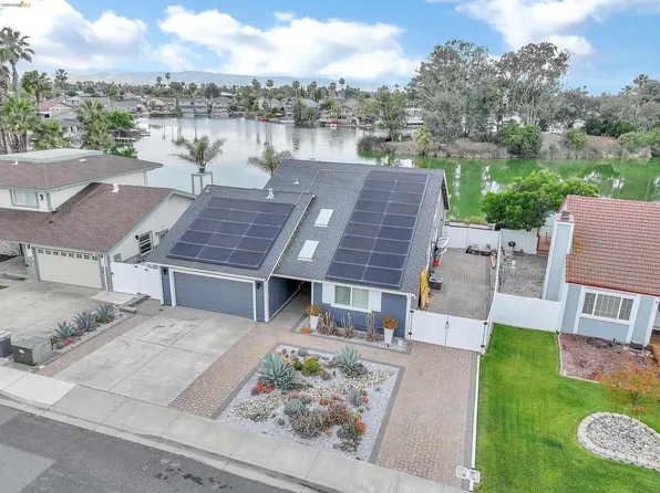 1432 Willow Lake Rd, Discovery Bay, CA 94505