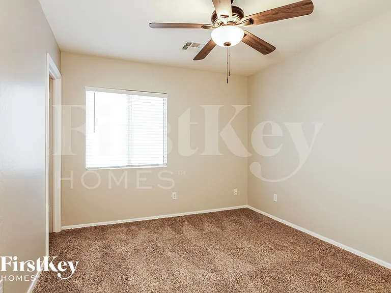 11597 W Vogel Ave — Photo 12