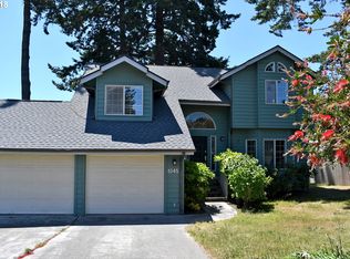 1045 Ransom Ave, Brookings, OR 97415