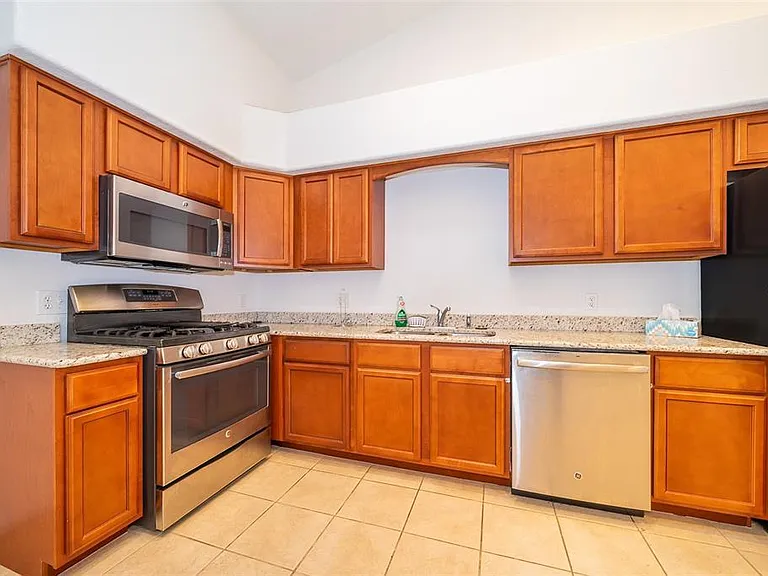 1007 David Walker Dr #B-2 — Photo 8