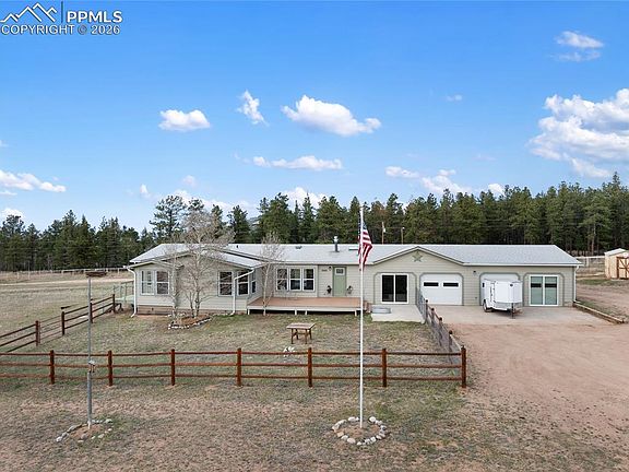 3rd image of 585 Mills Ranch Rd
