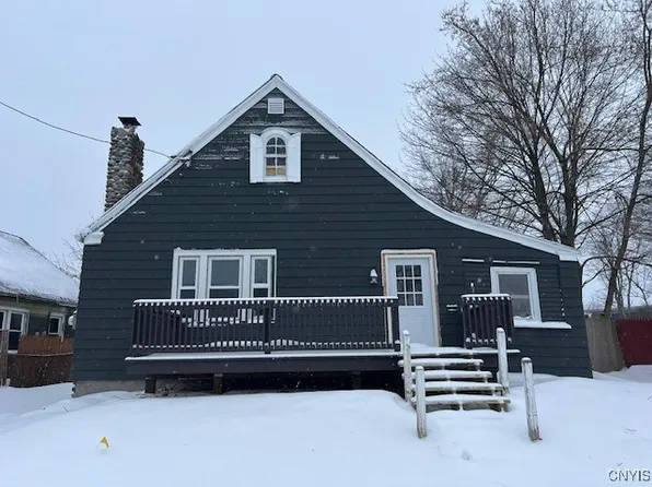 1672 Wesley Ave, Utica, NY 13502