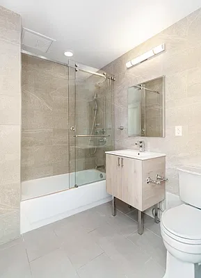 Rented by REAL New York | media 18