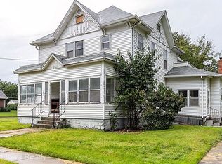 820 Cottage St, Adel, IA 50003