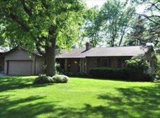 5009 Tile Line Rd, Crystal Lake, IL 60012