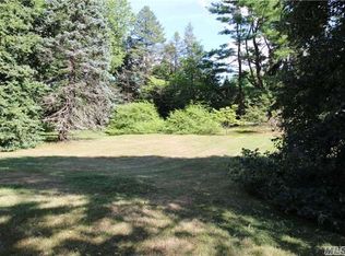 275 Stillwell Ln, Syosset, NY 11791