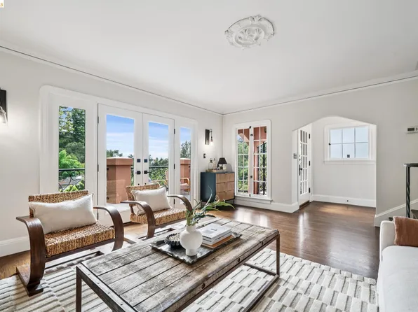 5617 Moraga Ave, Oakland, CA 94611