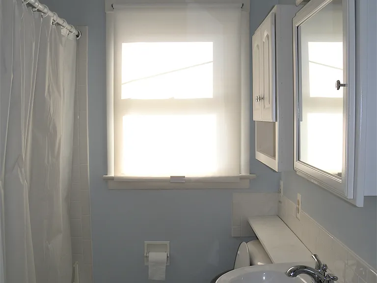 Shared bath on main level