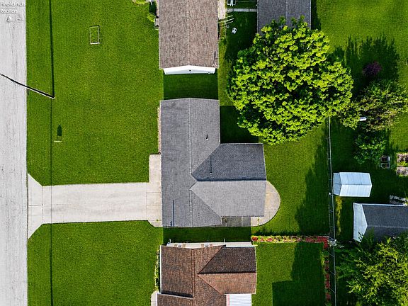 2nd image of 607 Ball Ave