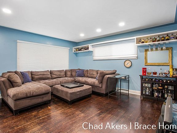 3rd image of 4876 Aleda Ave SE