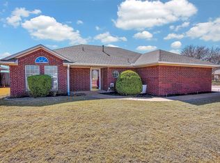 152 Calhoon St, Elk City, OK 73644