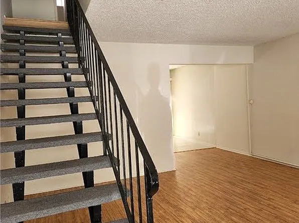 932 S Gramercy Pl, Los Angeles, CA 90019