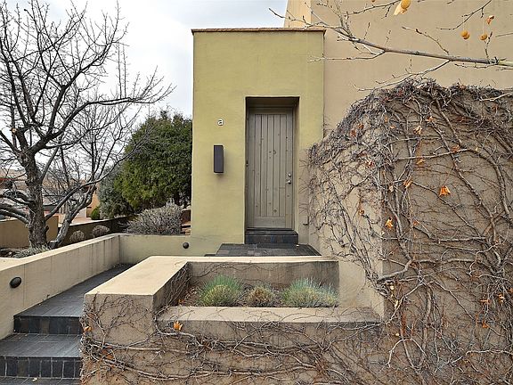 4th image of 211 Callecita Pl APT A