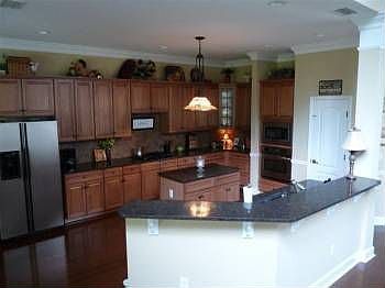 3rd image of 255 Flores Way