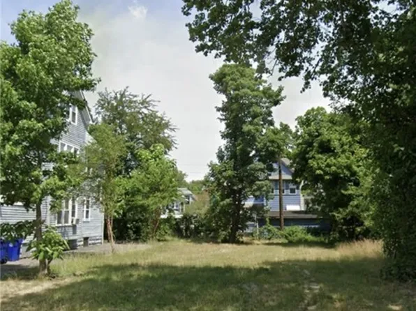 9909 Parkgate Ave, Cleveland, OH 44108