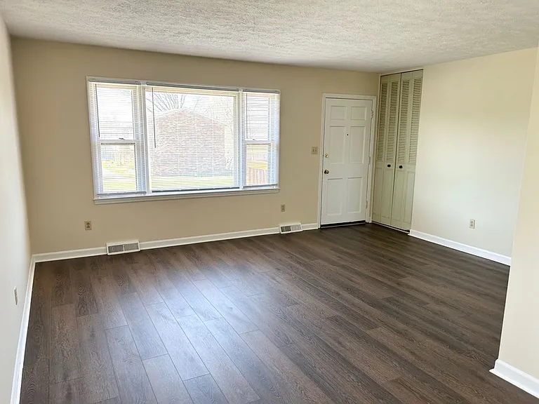 628 Mount Tabor Rd — Photo 2
