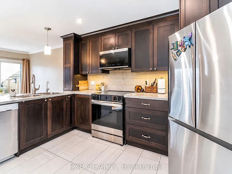 641 Royal Fern St — Photo 5