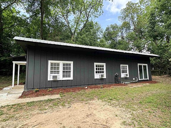 2nd image of 1118B Pichard Dr