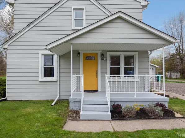 30014 W Huron River Dr, Flat Rock, MI 48134