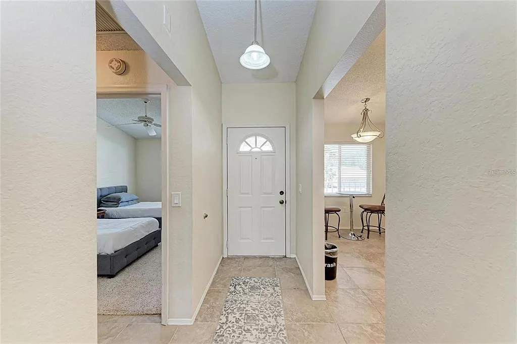 2 bed, 2.0 bath, 1143 sqft, $2,200 — Photo 3