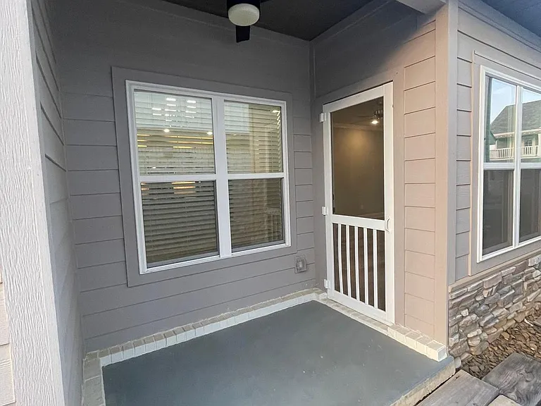 2310 SW Poppy St — Photo 18