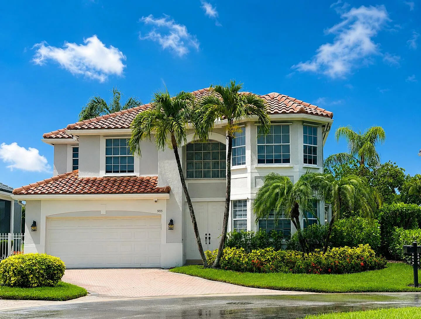 4 bed, 3.5 bath, 2395 sqft, $10,000 — Photo 1
