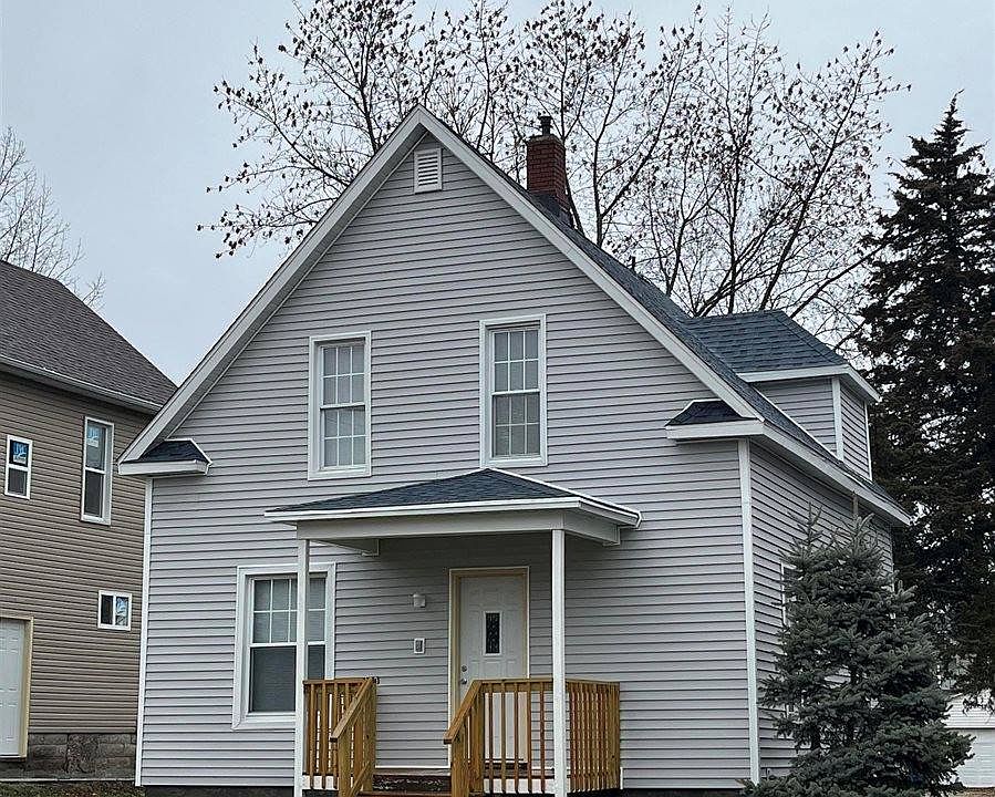 1st image of 128 10th St