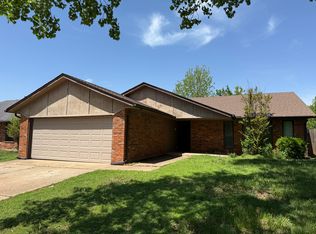 1023 W Gemini Rd, Edmond, OK 73003