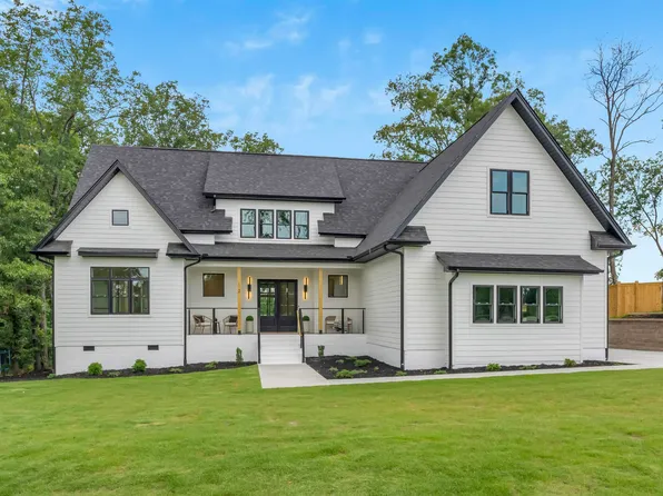 12 Jones Kelley Rd, Travelers Rest, SC 29690