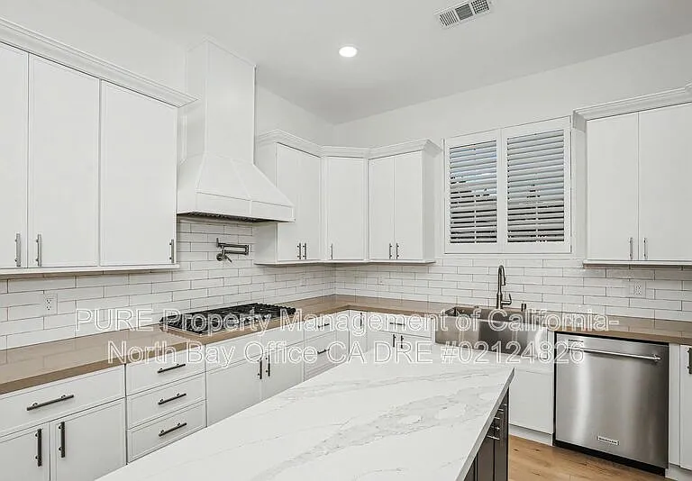 1920 Fountainview Cir — Photo 15