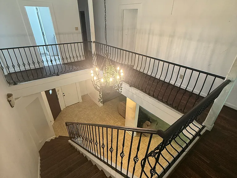 5235 Willis Ave — Photo 15