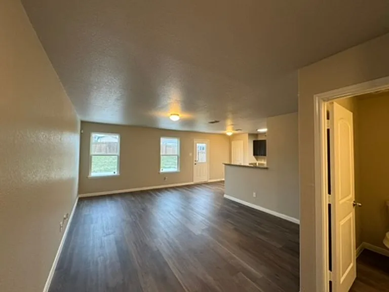 2906 Lavender Mdw — Photo 5