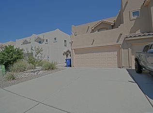 808 Mesa Del Rio St NW, Albuquerque, NM 87121