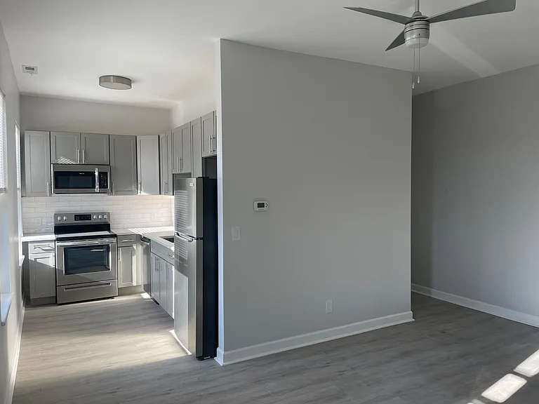 216 Findlay St #1 — Photo 1