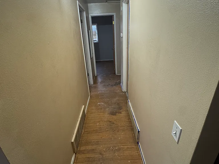 9619 Newton Dr — Photo 3