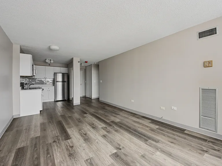 Legacy Crossings Apartment Living — Photo 25
