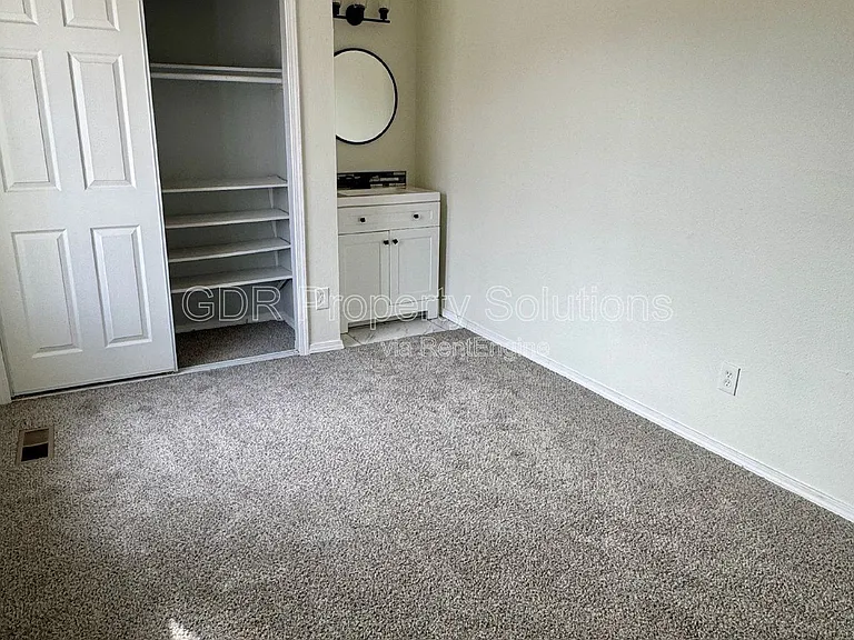 700 Fruit Ave NW — Photo 20