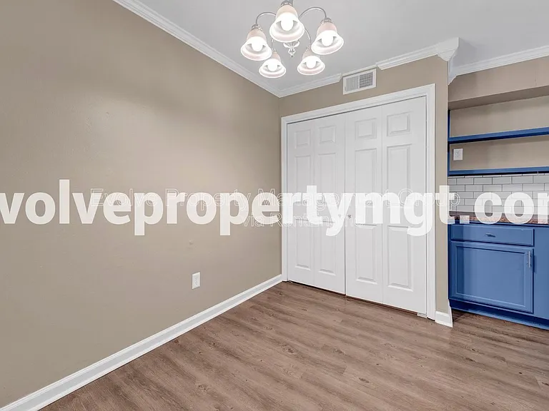 1170 Simmonsridge Dr — Photo 11