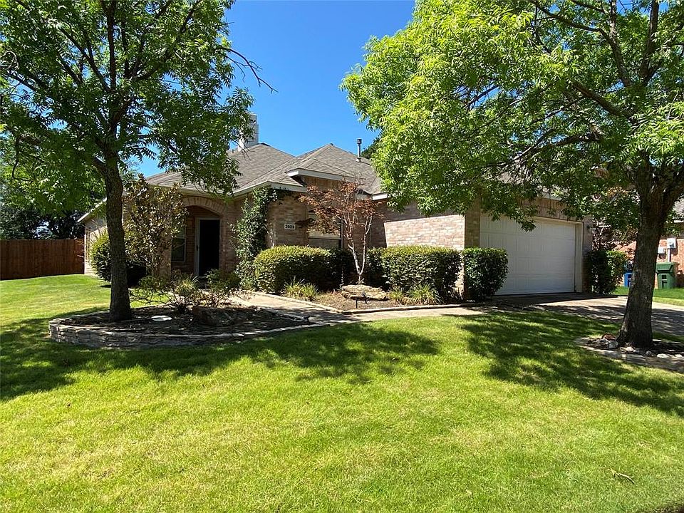 1st image of 2609 Timberwood Dr