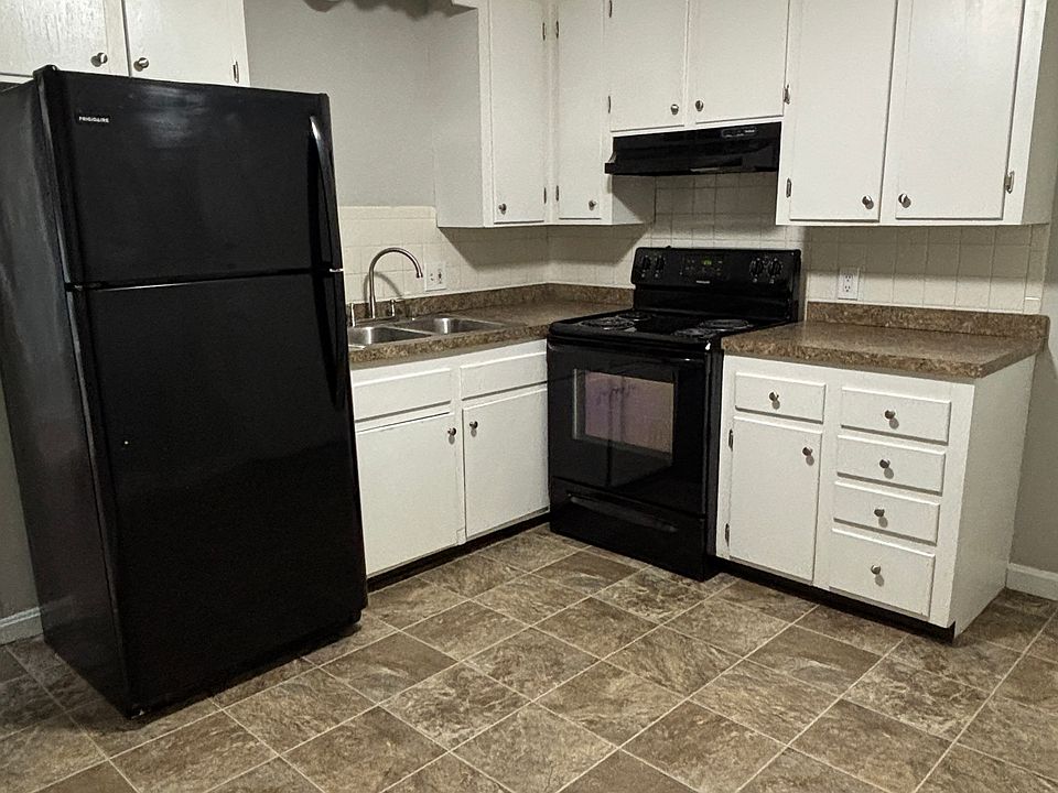 1st image of 26 Walker St APT A