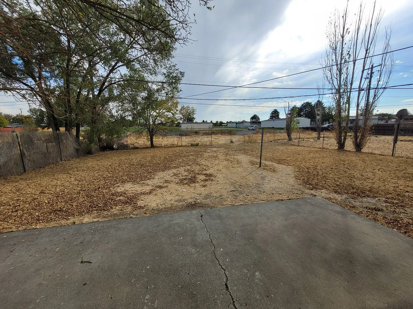 1222-1224 Vandenberg Ave — Photo 4
