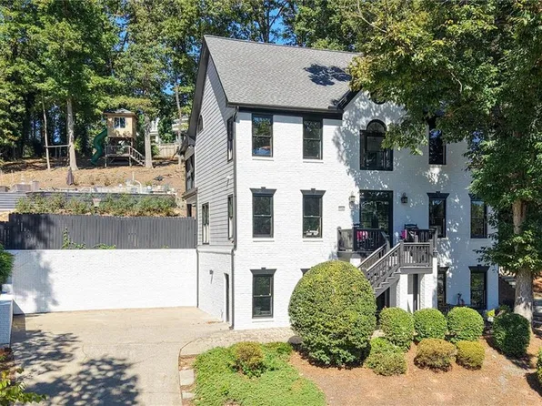1040 Laurel Valley Dr SW, Marietta, GA 30064