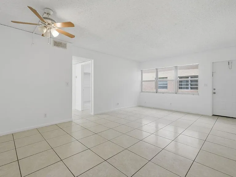 10148 Twin Lakes Dr #12-C — Photo 3
