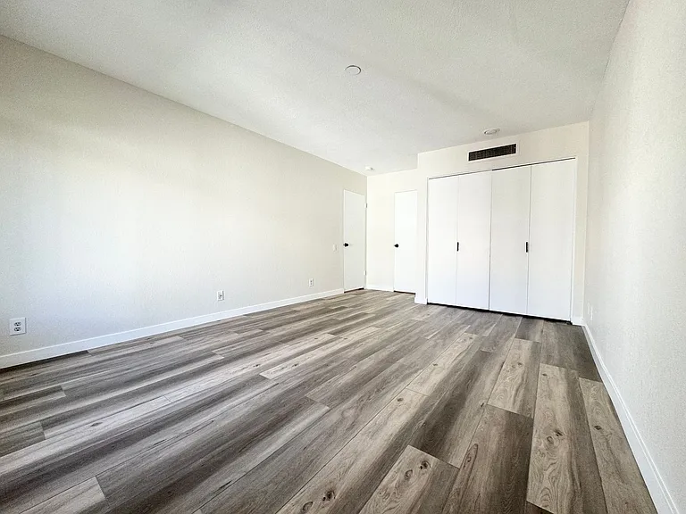 1655 E Palm Canyon Dr #408 — Photo 11