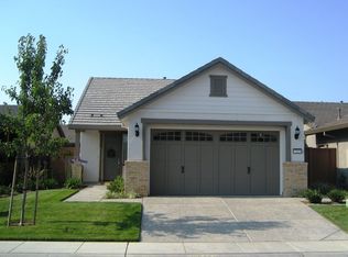 7425 Chatsworth Cir, Elk Grove, CA 95757