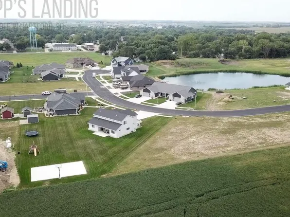 308 Duck Trl, Hartford, SD 57033