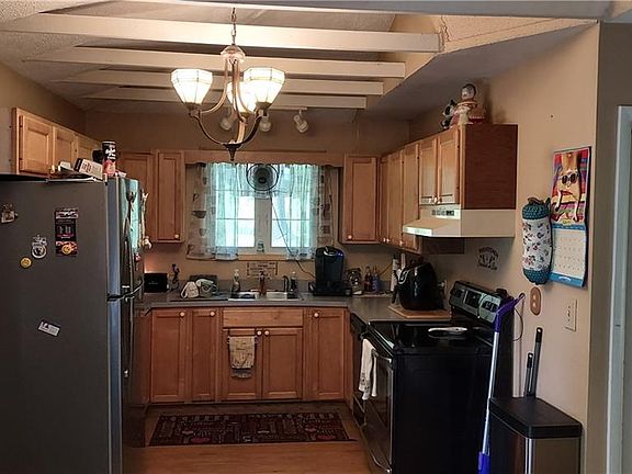 3rd image of 4827 Tanglewood Ave